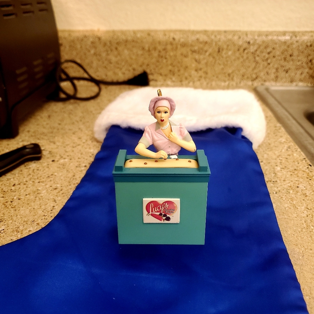 I Love Lucy Switching Job ornament